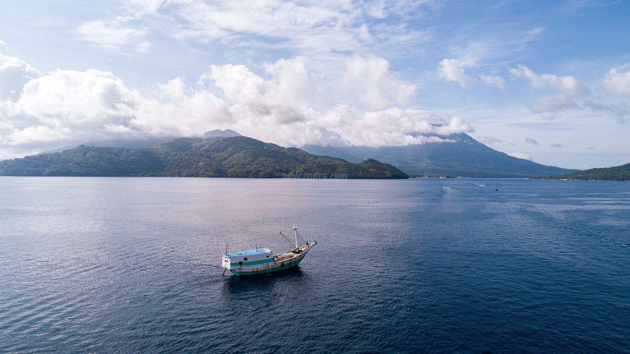 Kapal Ternate_Pesisir Indonesia