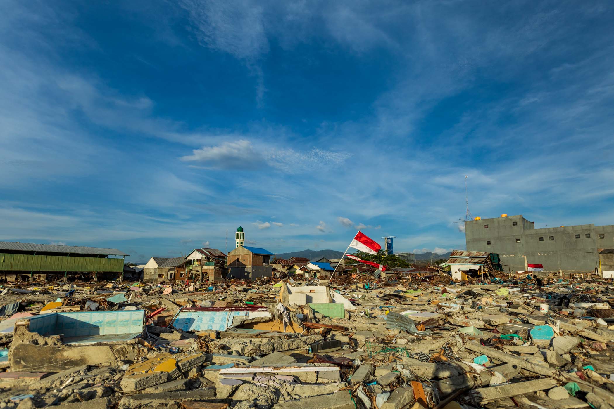 Palu tsunami tsunami 2018 was caused by an earthquake at the ocean floor of the Palu Gulf.